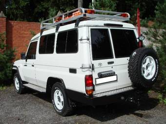 2007 Toyota Land Cruiser Photos
