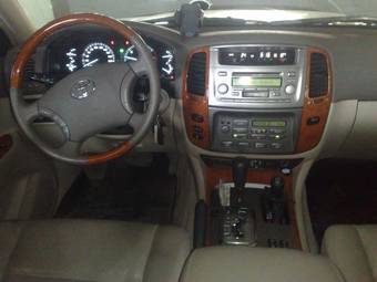 2007 Toyota Land Cruiser Pictures