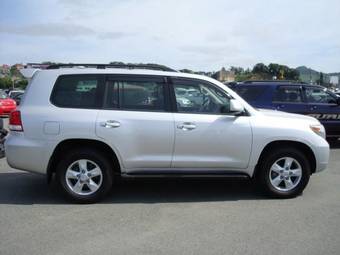 2007 Toyota Land Cruiser Photos