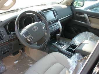 2008 Toyota Land Cruiser Pictures