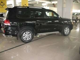 2008 Toyota Land Cruiser Photos