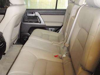 2008 Toyota Land Cruiser Pictures