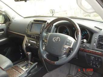 2008 Toyota Land Cruiser Pictures