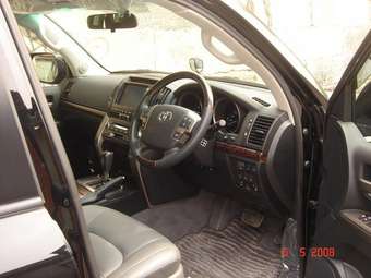 2008 Toyota Land Cruiser Photos