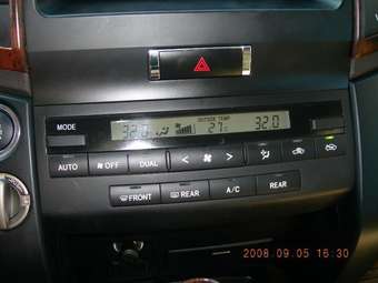 2008 Toyota Land Cruiser Pictures