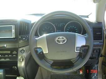 2008 Toyota Land Cruiser Pictures