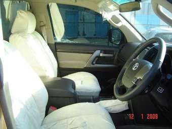 2008 Toyota Land Cruiser Photos