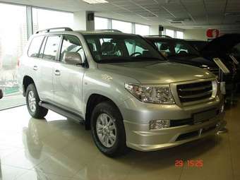 2008 Toyota Land Cruiser Pictures