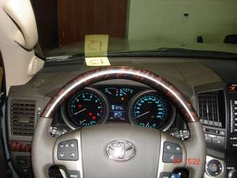 2008 Toyota Land Cruiser Photos