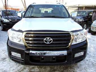 2008 Toyota Land Cruiser Photos