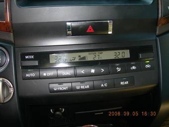 2008 Toyota Land Cruiser Photos