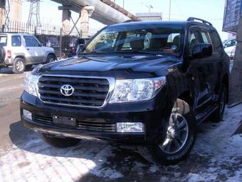 2008 Toyota Land Cruiser Pictures
