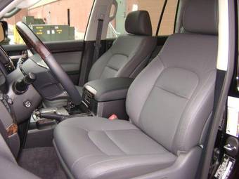 2008 Toyota Land Cruiser Photos