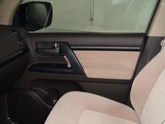 2008 Toyota Land Cruiser Pictures