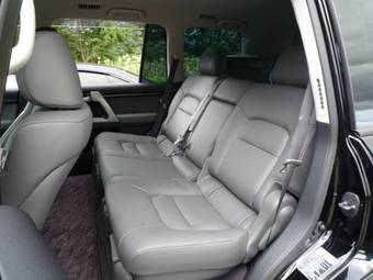 2008 Toyota Land Cruiser Pictures