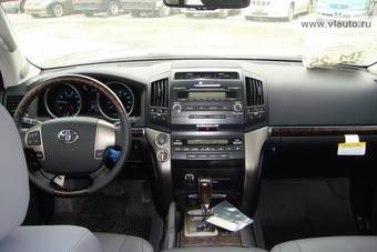 2008 Toyota Land Cruiser Pics