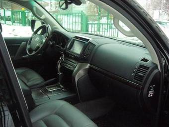 2008 Toyota Land Cruiser Pictures