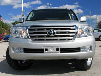 2008 Toyota Land Cruiser Pictures