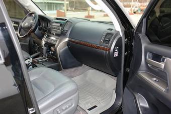 2008 Toyota Land Cruiser Photos
