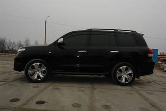 2008 Toyota Land Cruiser Pictures
