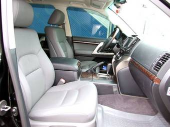 2008 Toyota Land Cruiser Photos