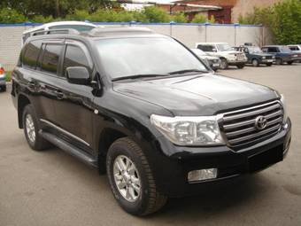 2008 Toyota Land Cruiser Pictures