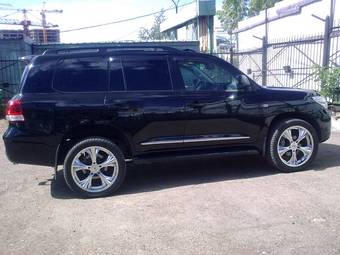 2008 Toyota Land Cruiser Pictures