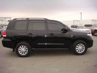 2008 Toyota Land Cruiser Images