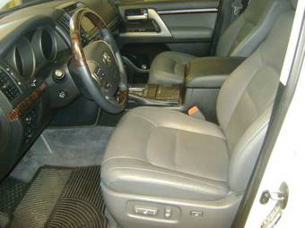 2008 Toyota Land Cruiser Pictures