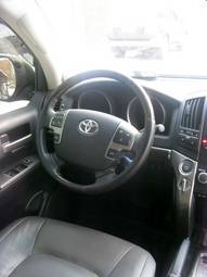2008 Toyota Land Cruiser Pics