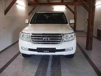 2008 Toyota Land Cruiser Pictures