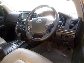 2008 Toyota Land Cruiser Pictures