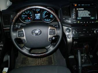 2008 Toyota Land Cruiser Photos