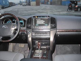 2008 Toyota Land Cruiser Images