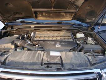 2008 Toyota Land Cruiser Pictures