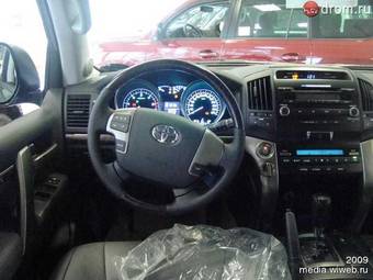 2008 Toyota Land Cruiser Pictures