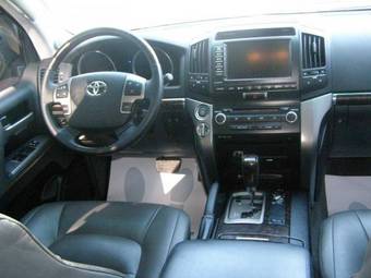 2008 Toyota Land Cruiser Pictures