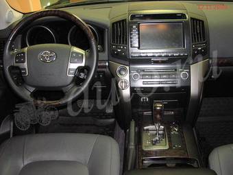 2008 Toyota Land Cruiser Photos