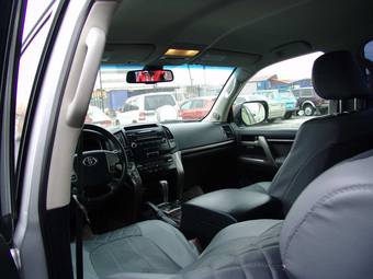 2008 Toyota Land Cruiser Photos