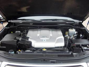 2008 Toyota Land Cruiser Images