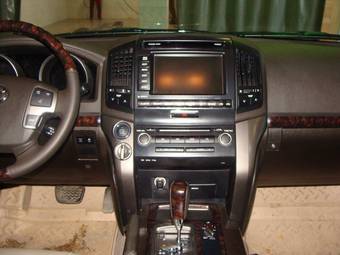 2008 Toyota Land Cruiser Wallpapers