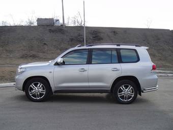 2008 Toyota Land Cruiser Photos