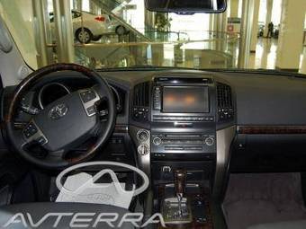 2008 Toyota Land Cruiser Pictures
