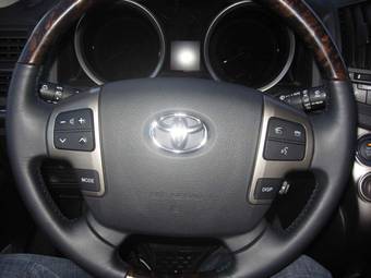 2008 Toyota Land Cruiser Photos