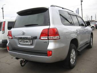 2008 Toyota Land Cruiser Images