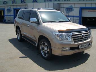 2008 Toyota Land Cruiser Photos