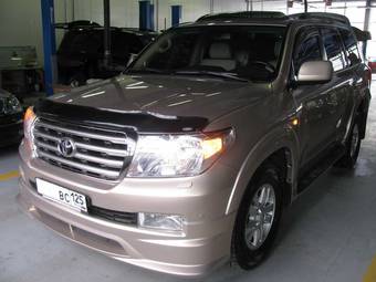 2008 Toyota Land Cruiser Images