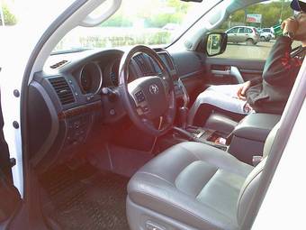 2008 Toyota Land Cruiser Photos