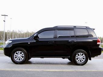 2008 Toyota Land Cruiser Pictures