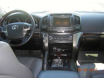 2008 Toyota Land Cruiser Pictures